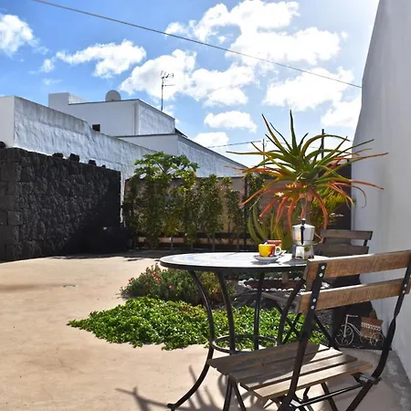 Casa Bom * Tahiche